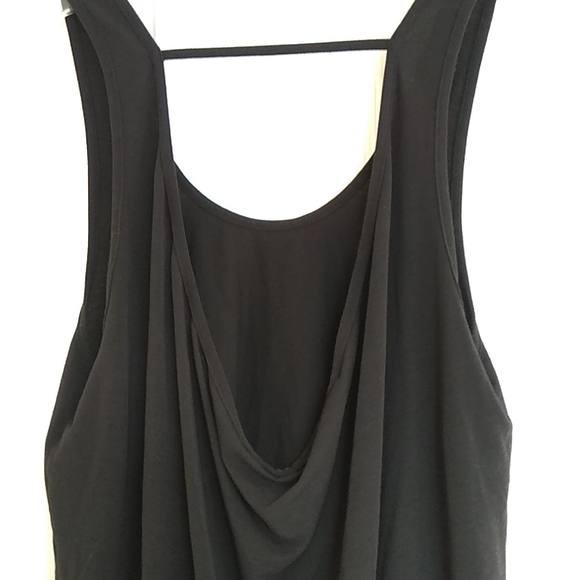 74. Montiel Workout Tank OS - Picture 3 of 6